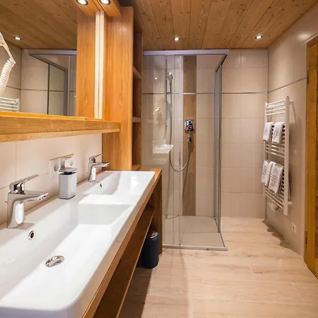 In Near Spieljoch Lift * 푸겐